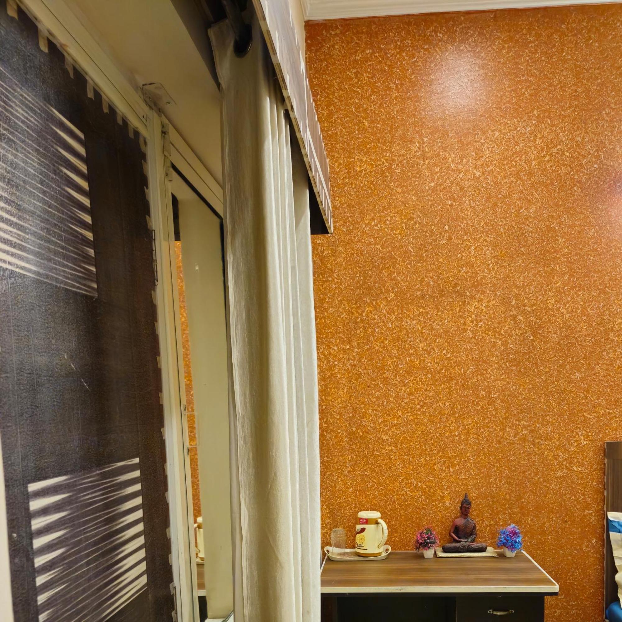 Vrindāvan Krishna'S Land酒店 外观 照片